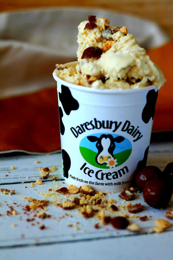 An image of a tub of Chocomalt ice cream